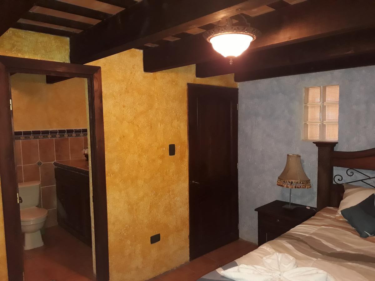 Hotel La Casita De Roca 危地马拉安地瓜 外观 照片