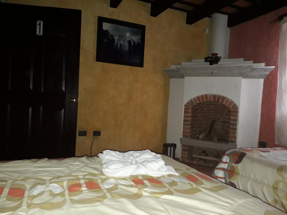 Hotel La Casita De Roca 危地马拉安地瓜 客房 照片
